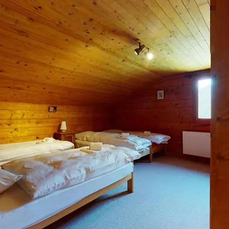 In A Chalet In Family Friendly And Cosy Apartment