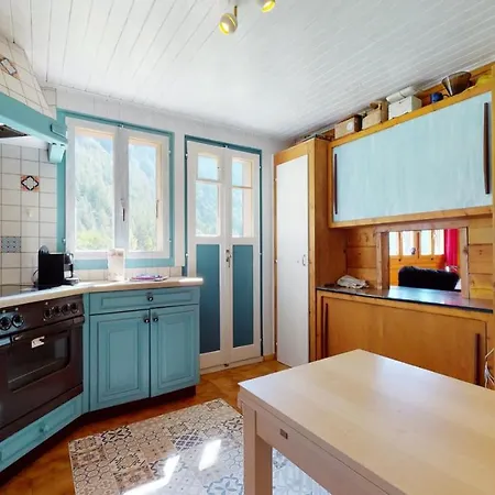 In A Chalet In Family Friendly And Cosy Apartment Evolene